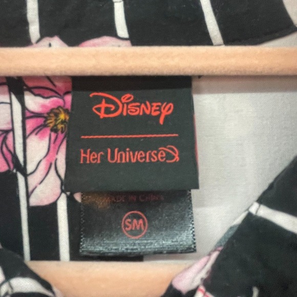 Disney Her Universe Shirt Womens Small Pink Black Mulan Floral Hot Topic Button - Picture 3 of 8